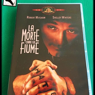 Recensione del film “La morte corre sul fiume” di Charles Laughton (1955)