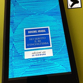 Recensione del libro “Ho servito il re d’Inghilterra” di Bohumil Hrabal (1971)